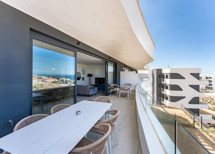 Higueron West 8422 Daire